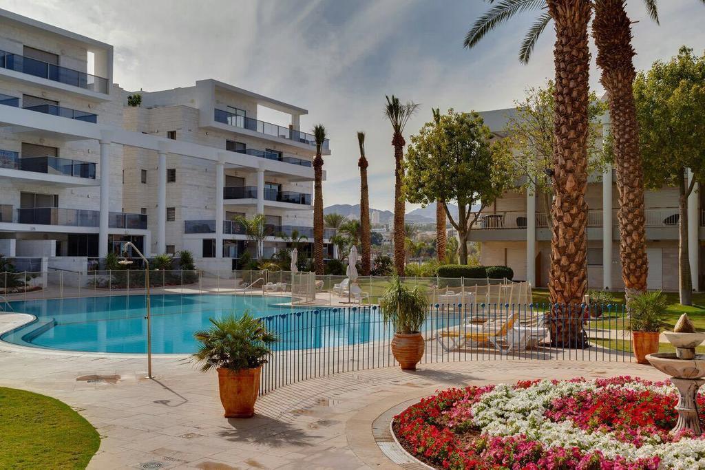 Royal Park Eilat Apartments Exterior photo